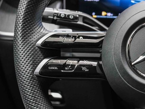 Certified 2025 Mercedes-Benz GLC 350e 4MATIC image 20