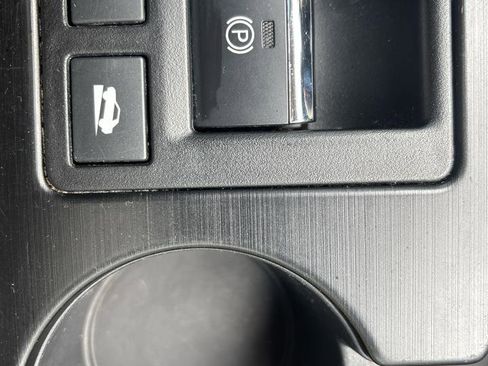 Used 2017 Subaru Outback 2.5i Limited image 25