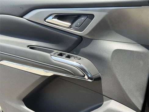 New 2026 Chevrolet Traverse LT w/ Driver Confidence Package image 21