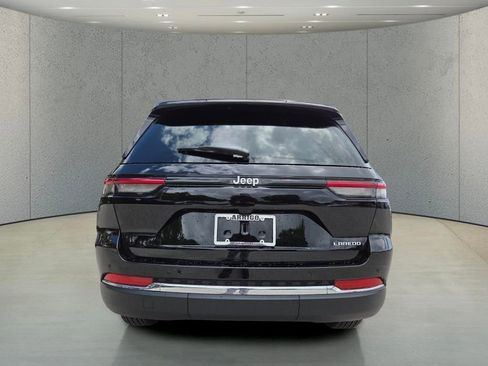 New 2026 Jeep Grand Cherokee Laredo X RWD image 5