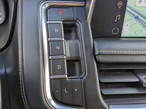 Used 2023 GMC Yukon XL AT4 w/ AT4 Premium Package image 31