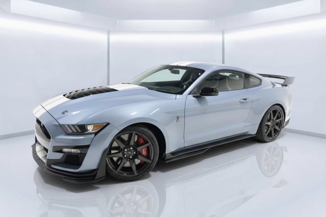 Used 2022 Ford Mustang Shelby GT500 w/ Carbon Fiber Track Pack RWD image 1