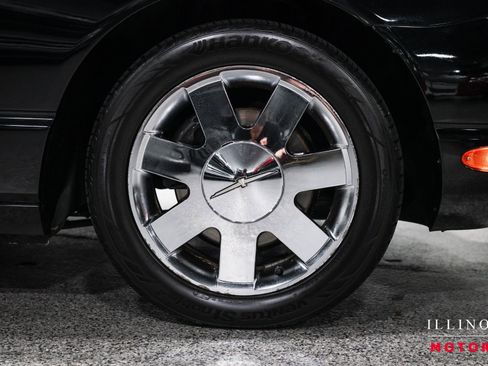 Used 2003 Ford Thunderbird RWD image 12