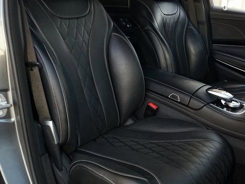 Used 2019 Mercedes-Benz Maybach S 560 4MATIC image 10