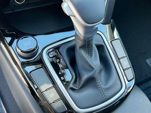New 2026 Kia Seltos S FWD image 17