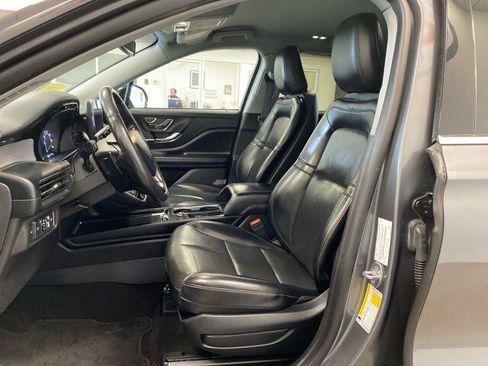 Used 2021 Lincoln Corsair AWD w/ Equipment Group 101A image 15