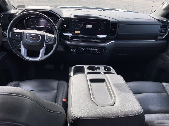 Certified 2024 GMC Sierra 1500 SLT RWD image 5