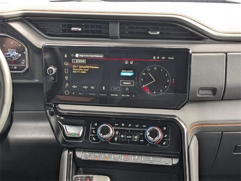 Used 2025 GMC Sierra 1500 AT4 w/ AT4 Premium Package image 17