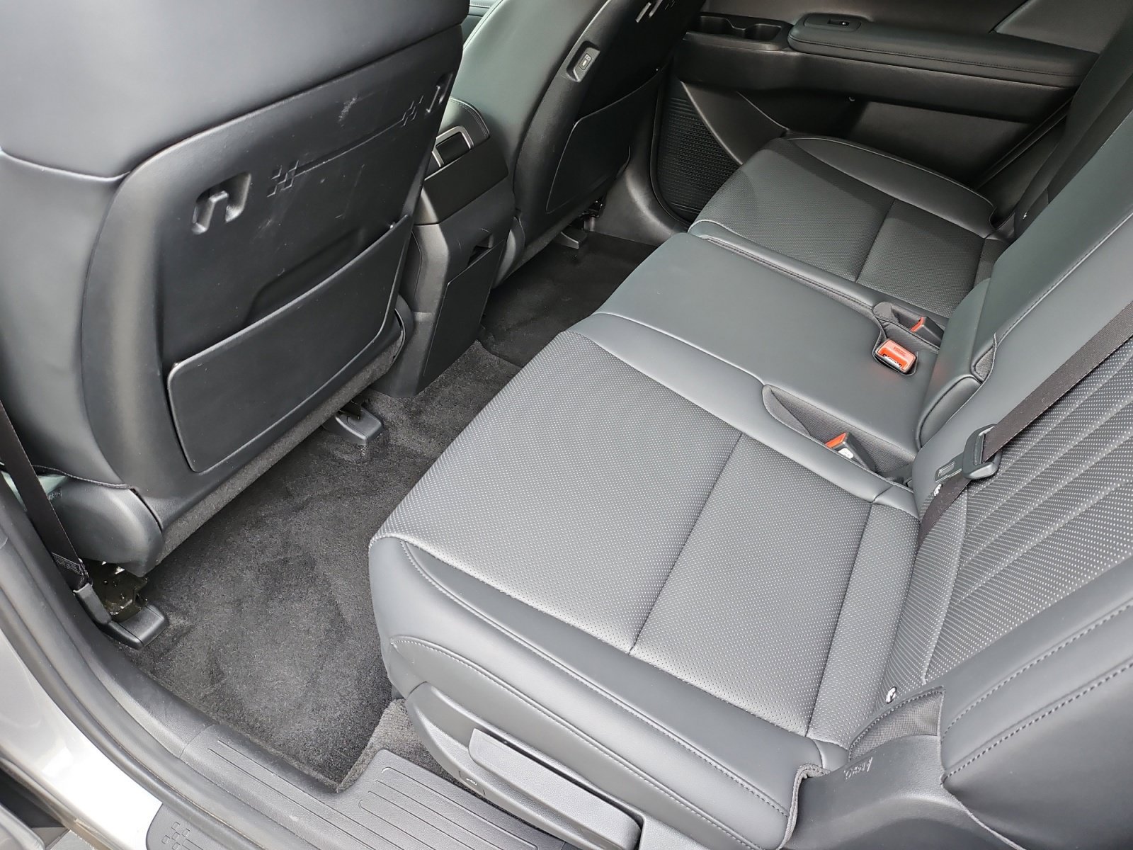 Used 2026 Hyundai Santa Fe SEL FWD image 33