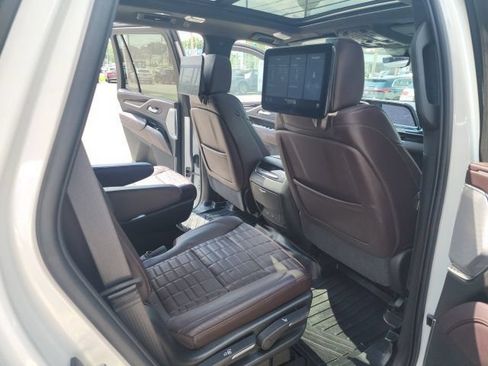 Used 2021 Cadillac Escalade Premium Luxury Platinum AWD/4WD image 13