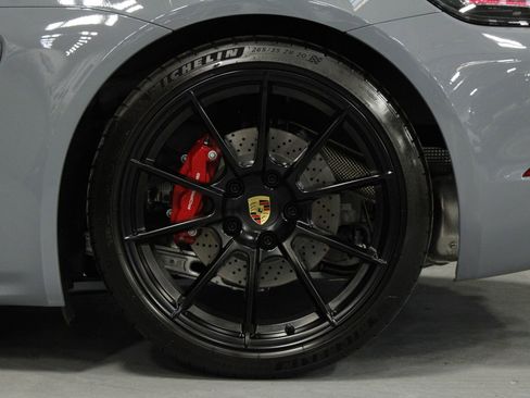 Certified 2025 Porsche 718 Cayman GTS RWD image 9