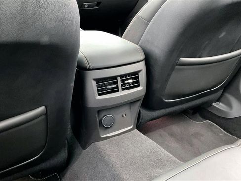 Used 2025 Cadillac CT5 V w/ LPO, ONYX Package image 37