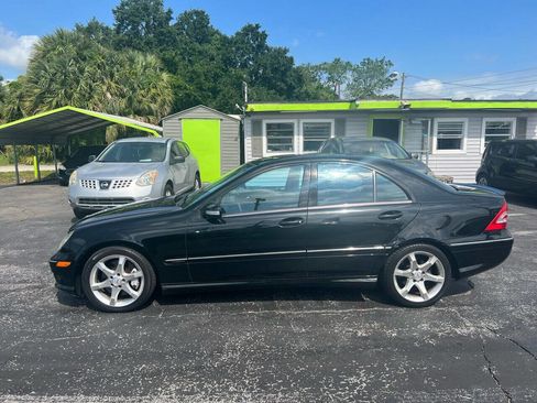 Used 2007 Mercedes-Benz C 230 Sedan image 7