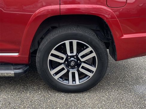 Used 2021 Toyota 4Runner Limited image 8