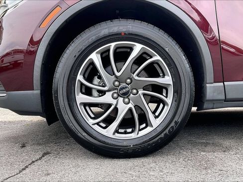 Used 2021 Lincoln Corsair AWD w/ Equipment Group 101A image 9