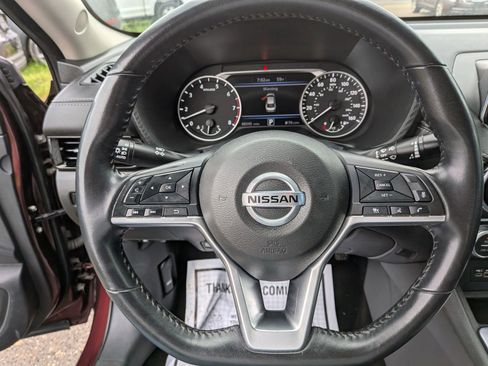 Used 2021 Nissan Sentra SV FWD image 37