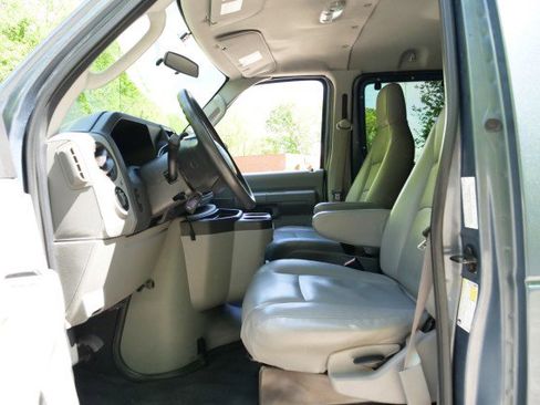 Used 2013 Ford E-350 and Econoline 350 XL w/ PWR Windows & Locks Group image 20