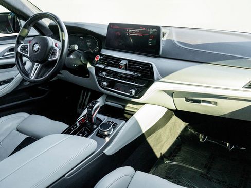 Used 2021 BMW M5 w/ Executive Package image 34