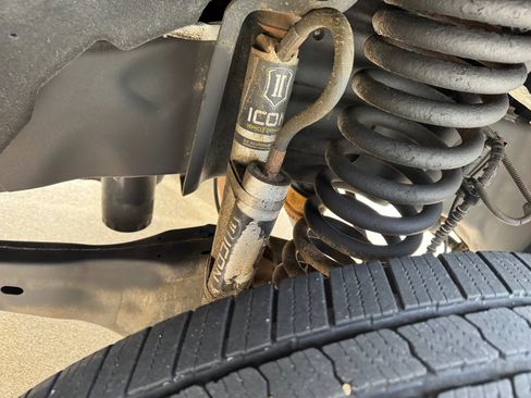 Used 2017 Ford F350 Lariat w/ Lariat Ultimate Package image 34