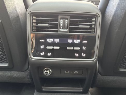 New 2026 Porsche Cayenne S AWD/4WD image 6