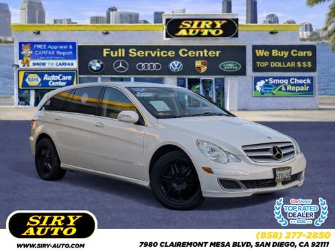 Used 2006 Mercedes-Benz R 350 4MATIC w/ Trim Pkg image 1