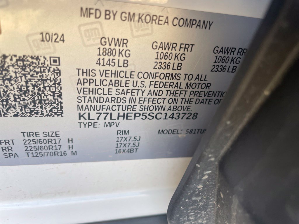 Used 2025 Chevrolet Trax LT FWD image 30