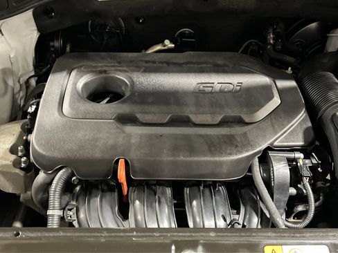 Used 2017 Hyundai Santa Fe Sport image 29