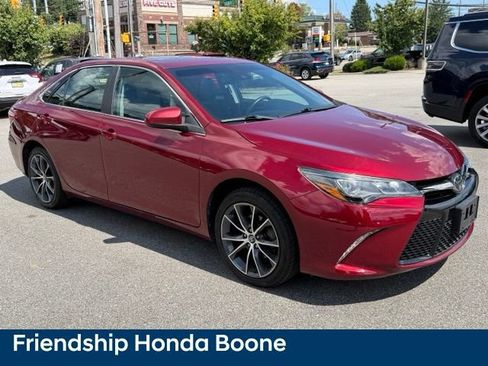 Used 2017 Toyota Camry XSE w/ Advanced Technology Package FWD image 3