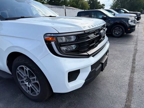 Used 2025 Ford Expedition Max Active AWD/4WD image 27