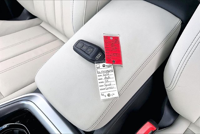 Used 2026 Audi Q5 Premium w/ Premium Plus AWD/4WD image 10