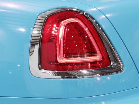 Used 2017 Rolls-Royce Dawn image 14