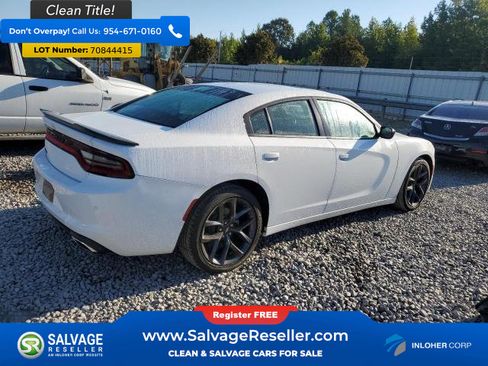 Used 2023 Dodge Charger SXT w/ Blacktop Package image 4