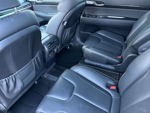 Used 2024 Hyundai Palisade Calligraphy image 12