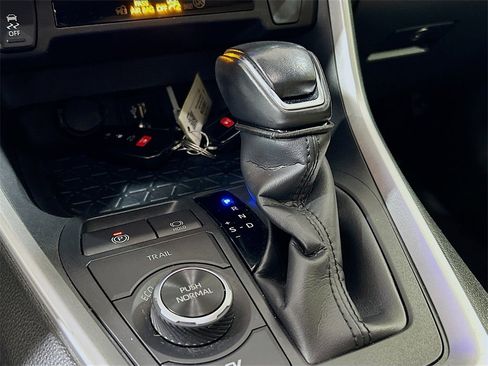 Used 2024 Toyota RAV4 XLE Premium image 14