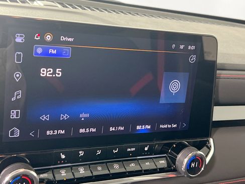 Used 2024 Chevrolet Colorado Z71 w/ Z71 Convenience Package 2 image 15