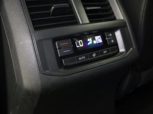 Used 2023 Volkswagen Atlas SE FWD image 29