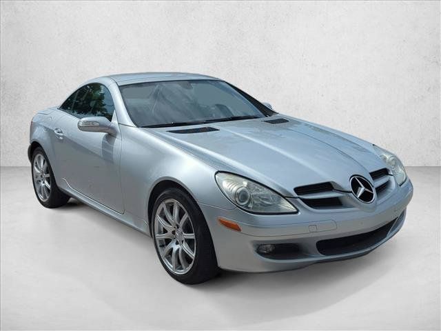Used 2005 Mercedes-Benz SLK 350 image 3