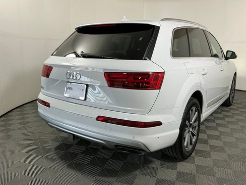 Used 2019 Audi Q7 3.0T Prestige AWD/4WD image 5