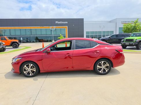 Used 2020 Nissan Sentra SV w/ Trunk Package FWD image 2