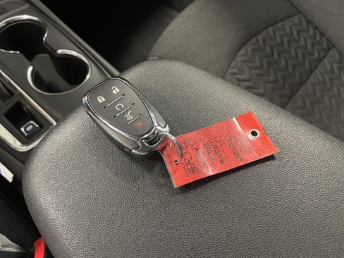 Used 2023 Chevrolet Equinox LT image 15