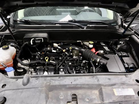 Used 2022 Lincoln Nautilus FWD w/ Premium Package image 18