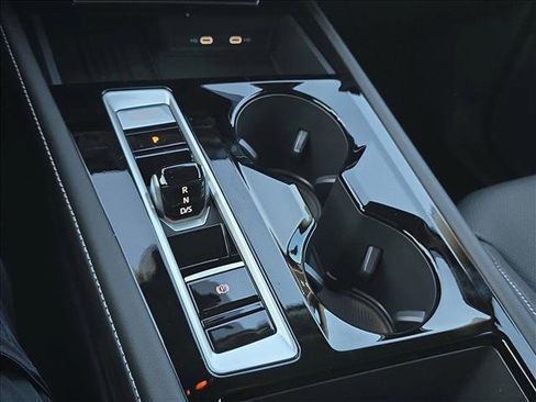 Used 2026 Volkswagen Atlas SE image 15