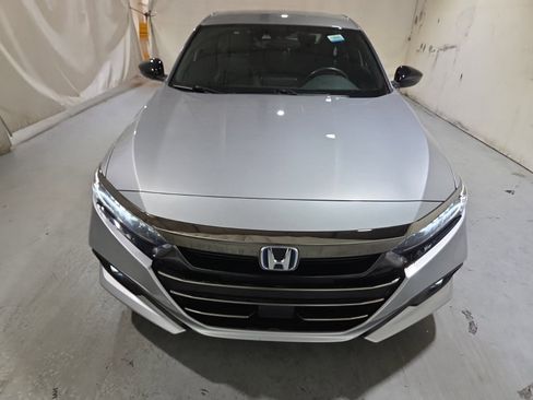 Used 2022 Honda Accord Sport image 2