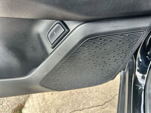 Certified 2025 Chevrolet Equinox ACTIV w/ Convenience Package III image 23