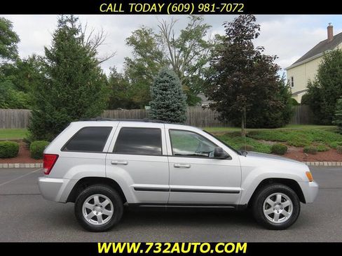 Used 2008 Jeep Grand Cherokee Laredo image 4