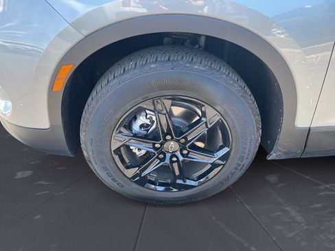 Used 2025 Chevrolet Blazer LT w/ Midnight/Sport Edition image 7