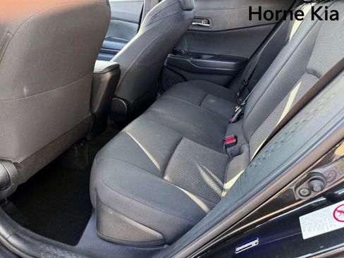 Used 2018 Toyota C-HR XLE image 12