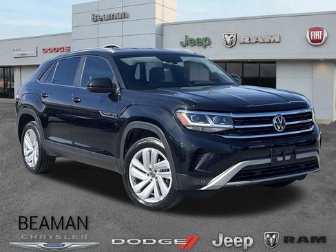 Used 2020 Volkswagen Atlas Cross Sport SE AWD/4WD image 1