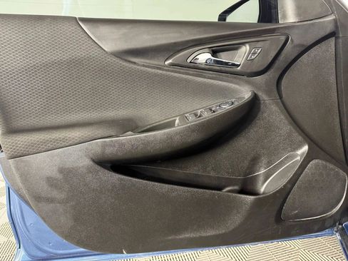 Used 2024 Chevrolet Malibu LT image 37