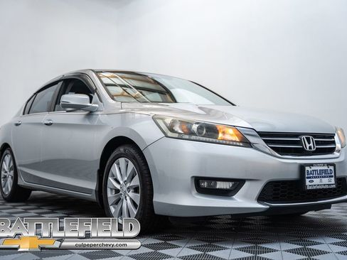 Used 2015 Honda Accord EX image 1